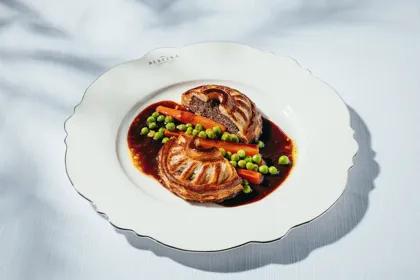 Dish, high key light. Food photography in Dubai by Artur Begel