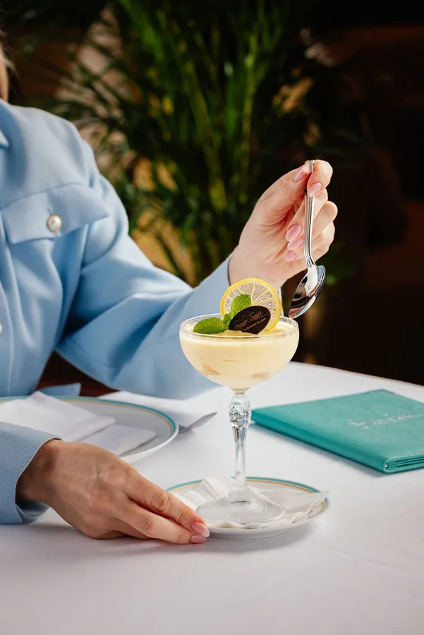 Drink, high key light. Food photography in Dubai by Artur Begel