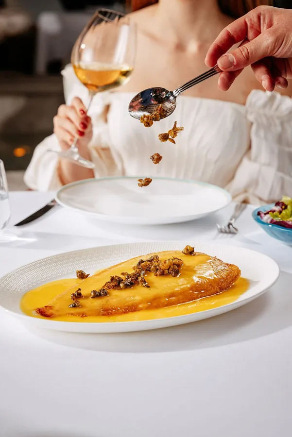 Dish, high key light. Food photography in Dubai by Artur Begel