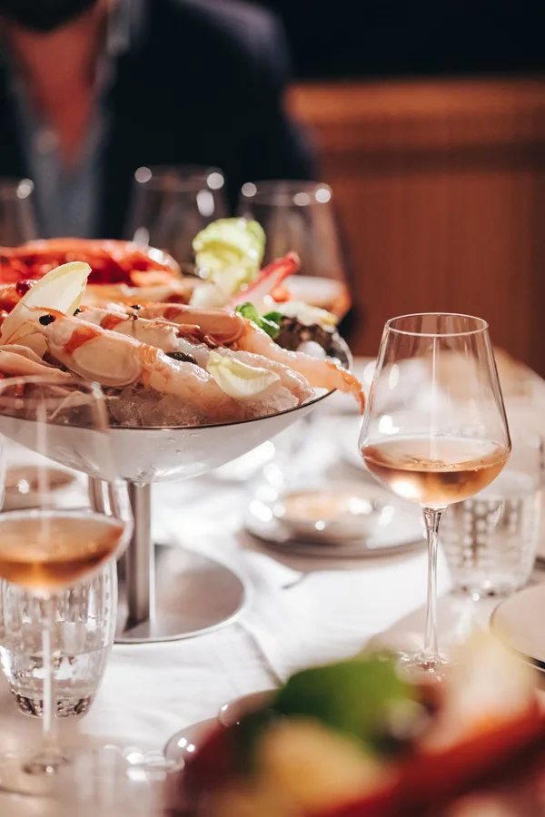Dish, high key light. Food photography in Dubai by Artur Begel