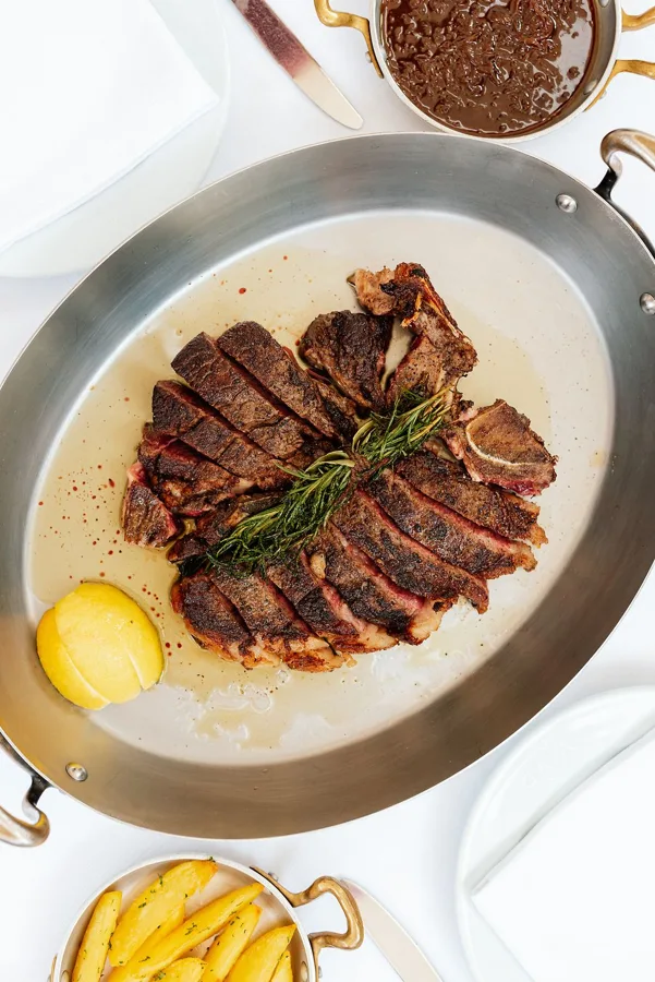 Dish, high key light. Food photography in Dubai by Artur Begel