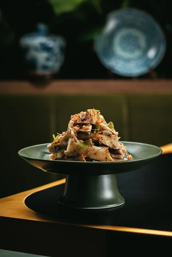 Dish, low key light. Food photography in Dubai by Artur Begel