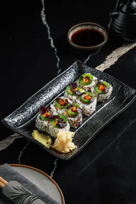 Dish, low key light. Food photography in Dubai by Artur Begel