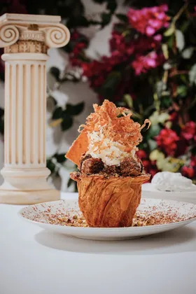 Dish, high key light. Food photography in Dubai by Artur Begel