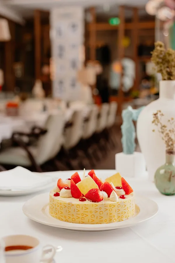 Dish, high key light. Food photography in Dubai by Artur Begel