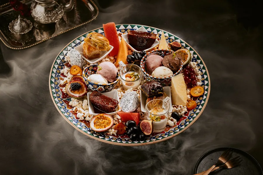 Dish, low key light. Food photography in Dubai by Artur Begel
