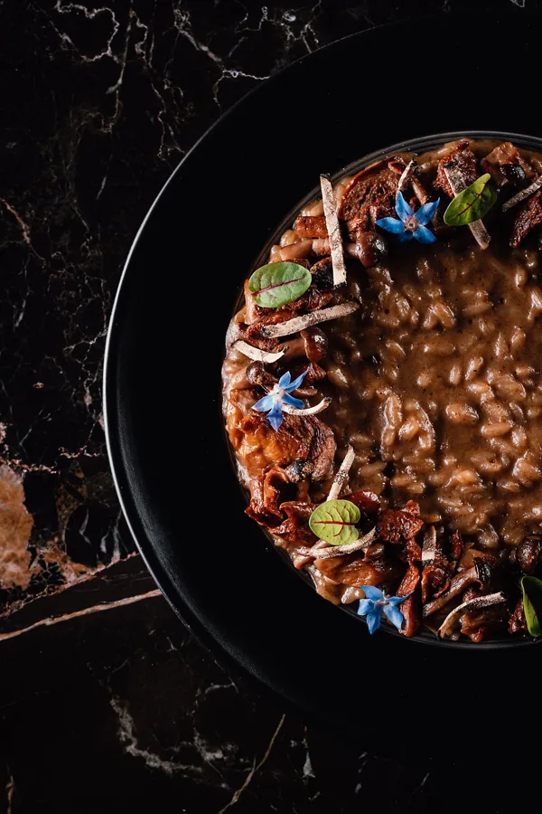 Dish, low key light. Food photography in Dubai by Artur Begel