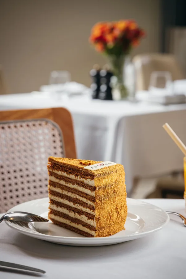 Dish, high key light. Food photography in Dubai by Artur Begel