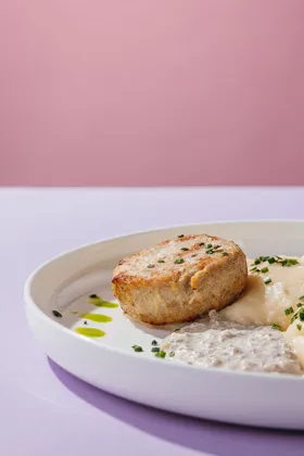 Dish, high key light. Food photography in Dubai by Artur Begel