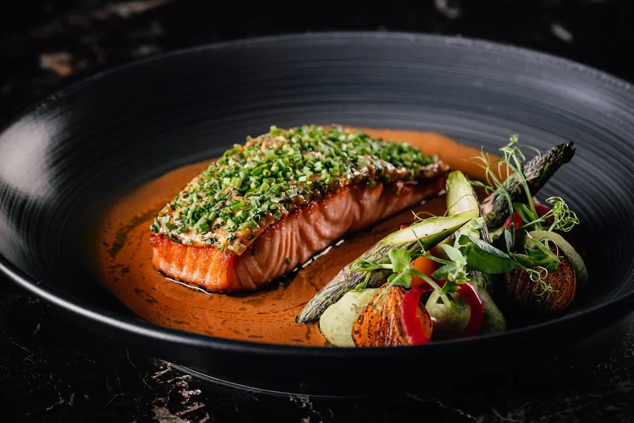 Dish, low key light. Food photography in Dubai by Artur Begel