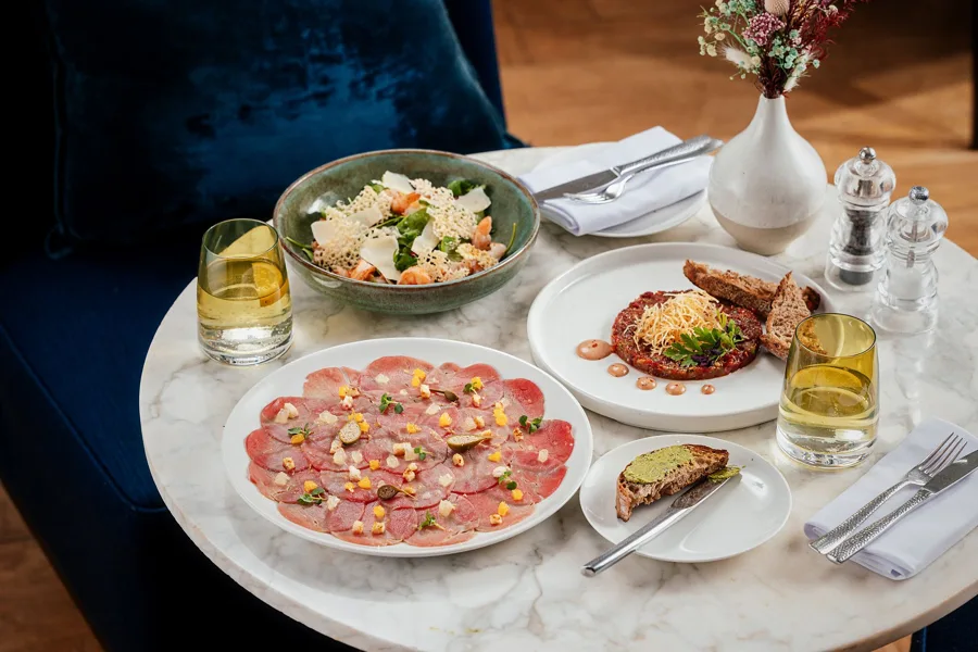 Dish, high key light. Food photography in Dubai by Artur Begel