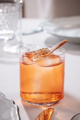 Drink, high key light. Food photography in Dubai by Artur Begel