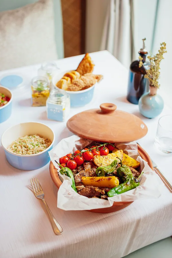 Dish, high key light. Food photography in Dubai by Artur Begel