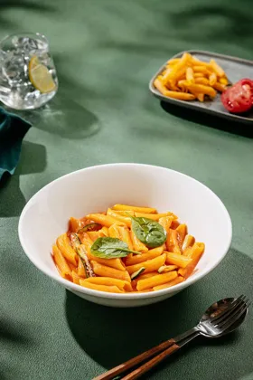 Dish, high key light. Food photography in Dubai by Artur Begel
