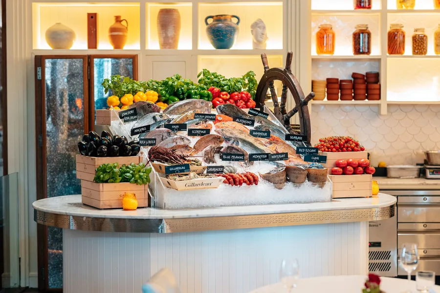 Interior, high key light. Food photography in Dubai by Artur Begel