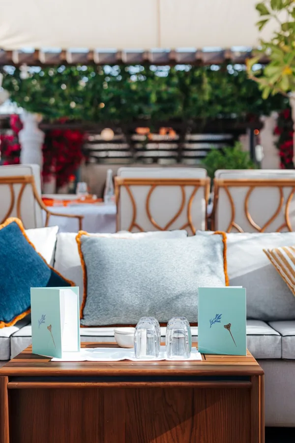 Drink, high key light. Food photography in Dubai by Artur Begel