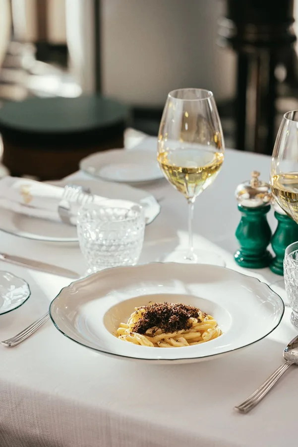 Dish, high key light. Food photography in Dubai by Artur Begel