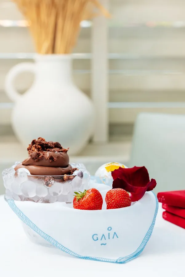 Dish, high key light. Food photography in Dubai by Artur Begel