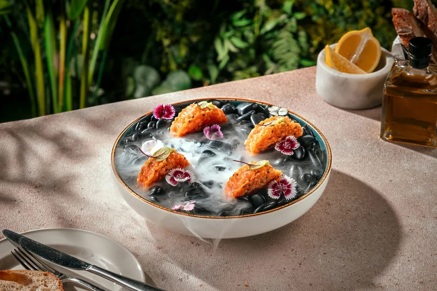 Dish, low key light. Food photography in Dubai by Artur Begel