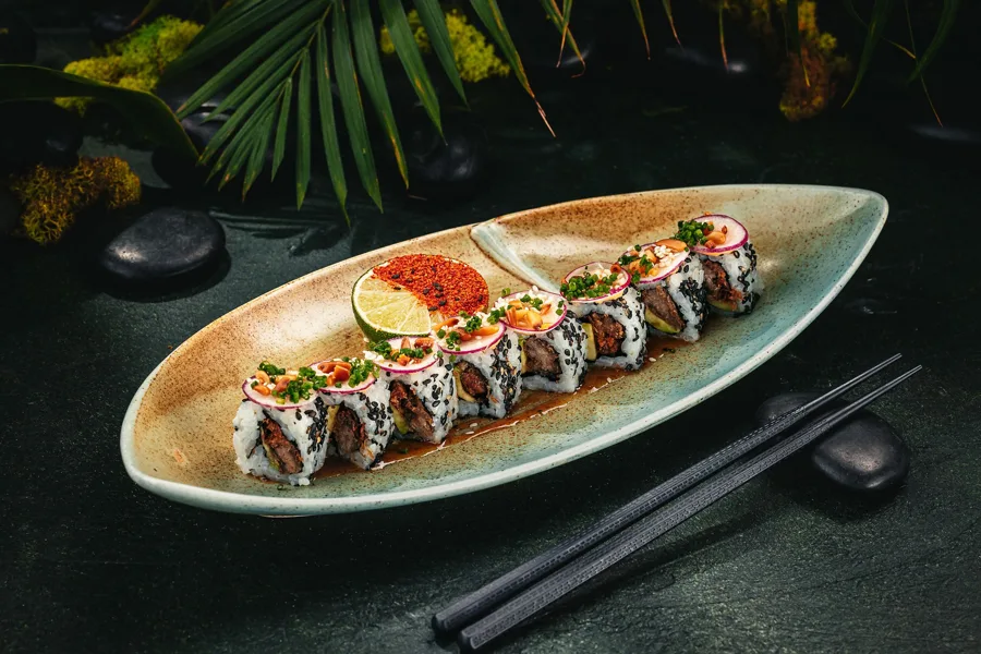 Dish, low key light. Food photography in Dubai by Artur Begel