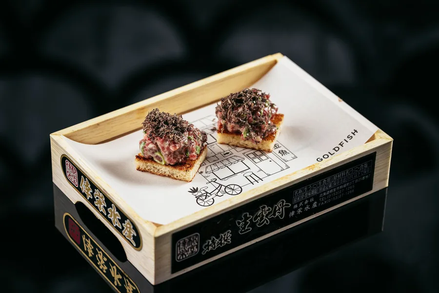 Dish, low key light. Food photography in Dubai by Artur Begel