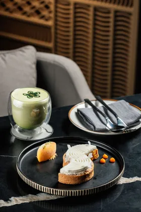 Dish, low key light. Food photography in Dubai by Artur Begel
