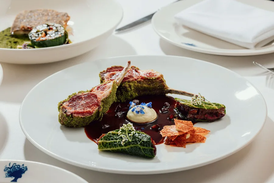 Dish, high key light. Food photography in Dubai by Artur Begel
