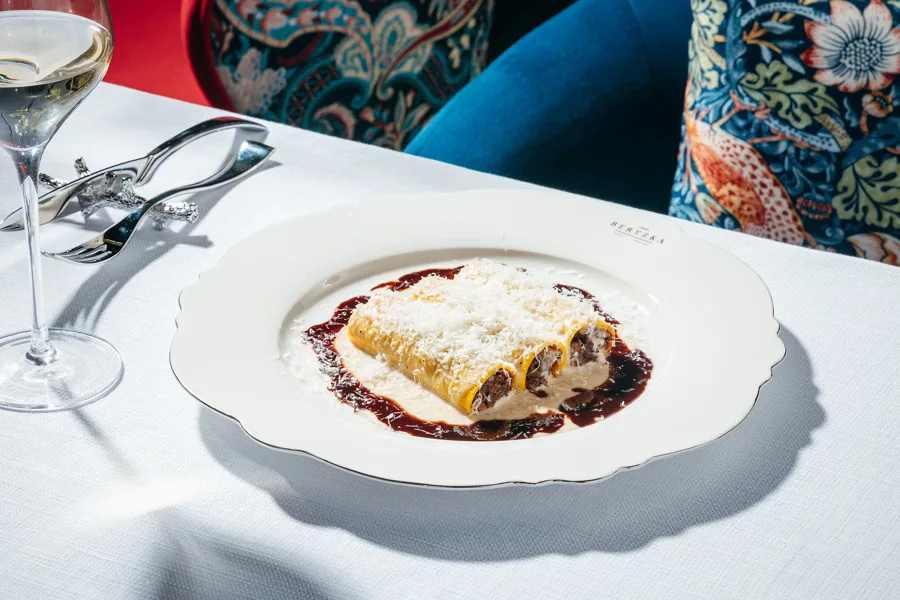 Dish, high key light. Food photography in Dubai by Artur Begel