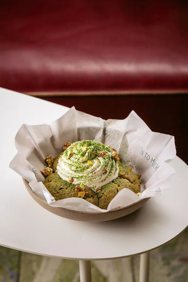 Dish, high key light. Food photography in Dubai by Artur Begel