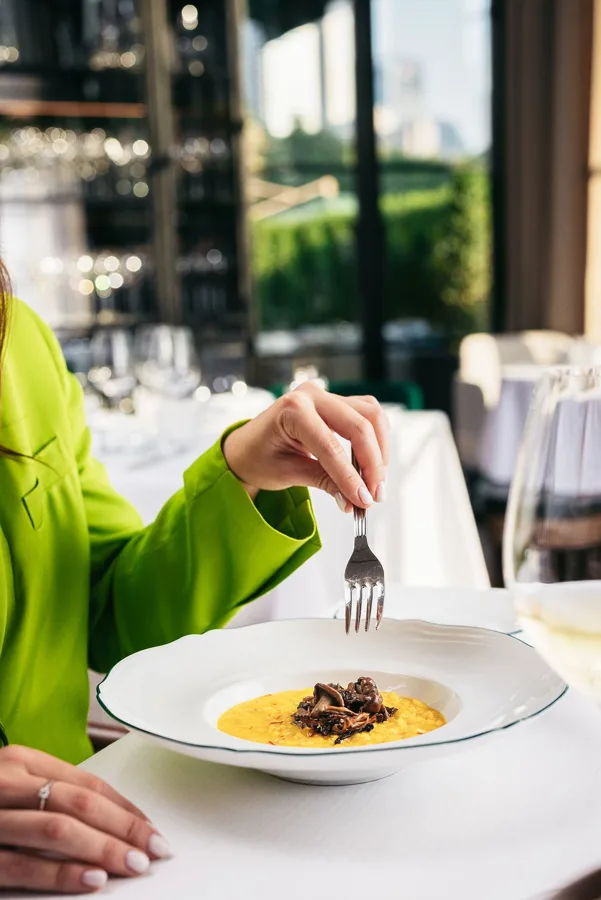 Dish, high key light. Food photography in Dubai by Artur Begel