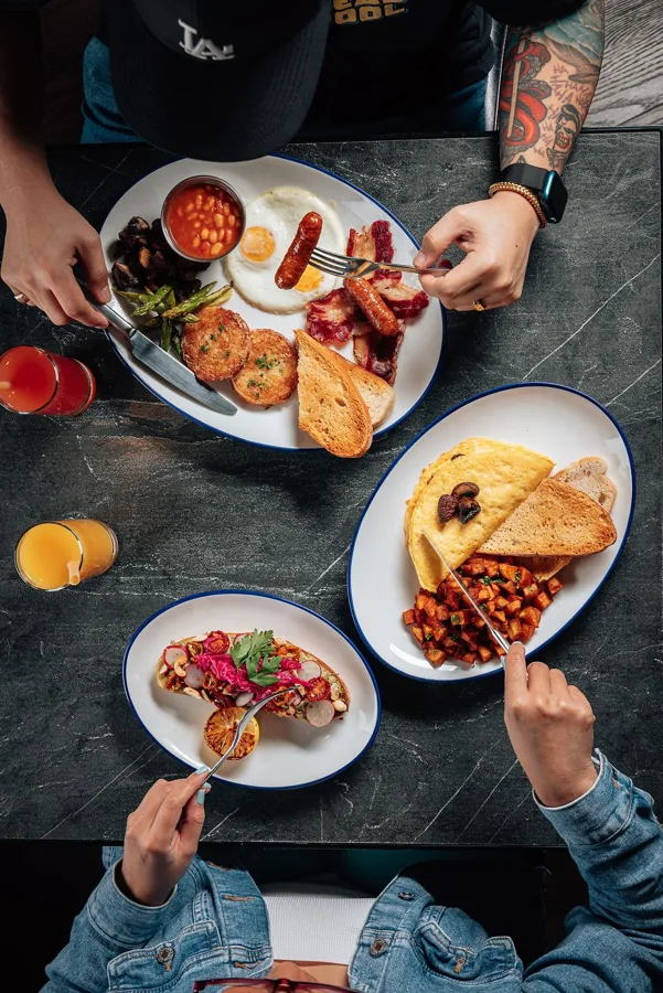 Dish, low key light. Food photography in Dubai by Artur Begel