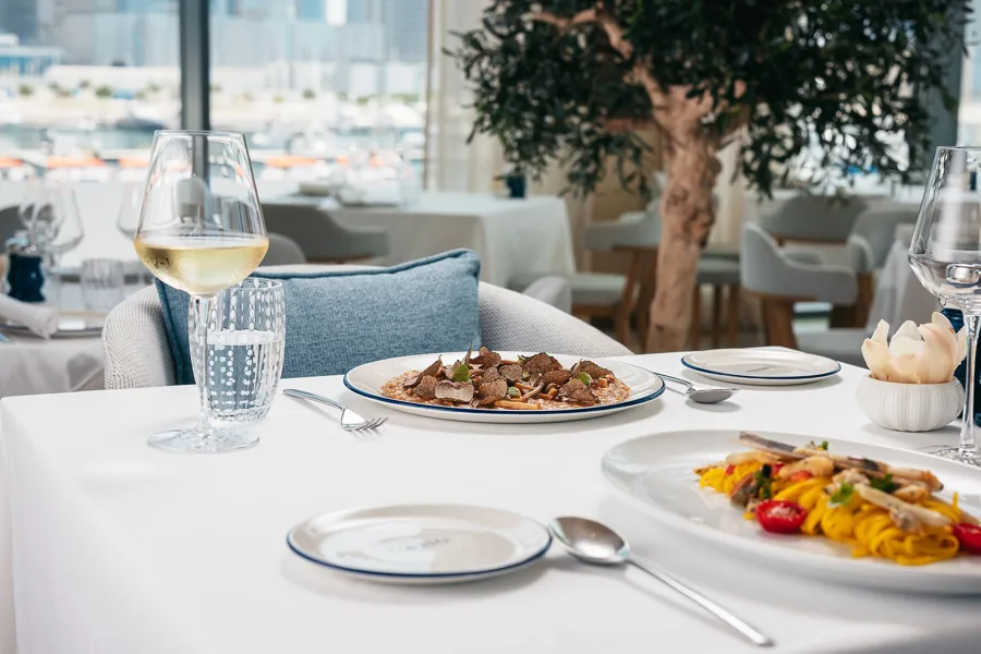 Dish, high key light. Food photography in Dubai by Artur Begel
