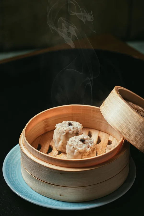 Dish, low key light. Food photography in Dubai by Artur Begel