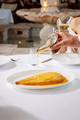 Dish, high key light. Food photography in Dubai by Artur Begel