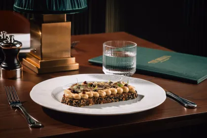 Dish, low key light. Food photography in Dubai by Artur Begel