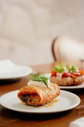 Dish, high key light. Food photography in Dubai by Artur Begel