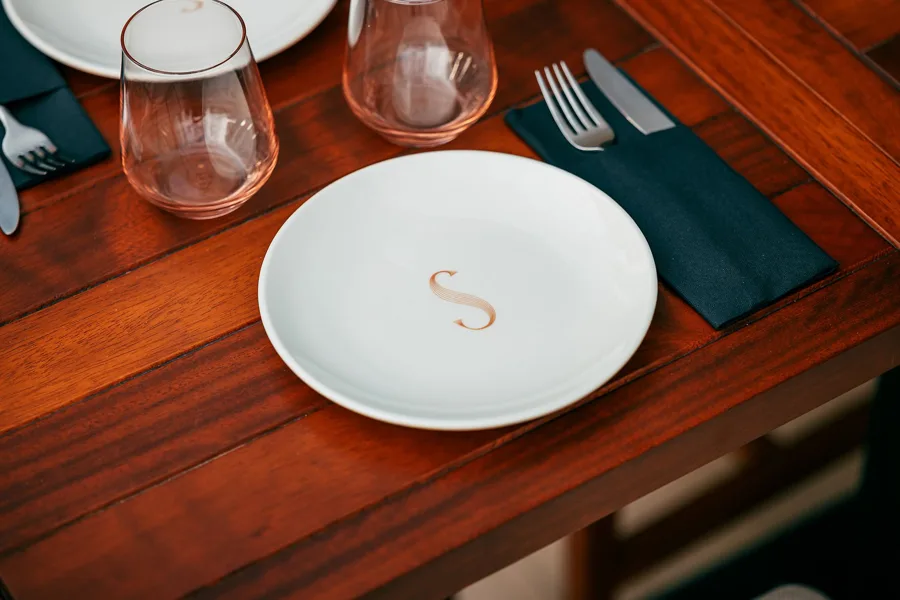 Dish, high key light. Food photography in Dubai by Artur Begel