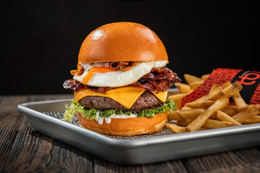 Dish, low key light. Food photography in Dubai by Artur Begel
