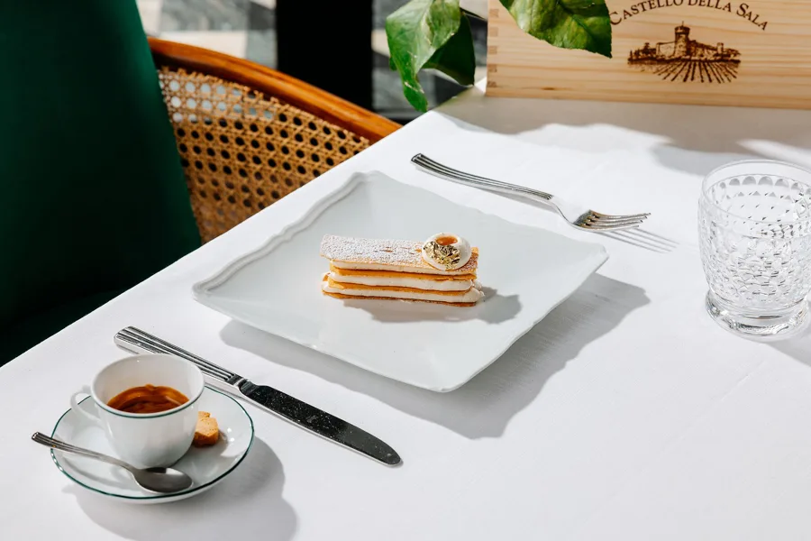 Dish, high key light. Food photography in Dubai by Artur Begel