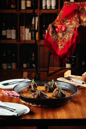 Dish, low key light. Food photography in Dubai by Artur Begel