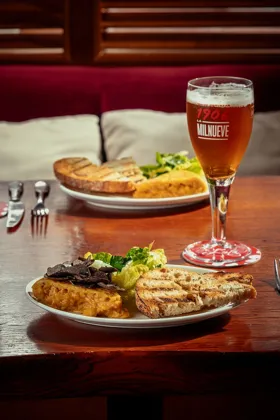 Dish, high key light. Food photography in Dubai by Artur Begel
