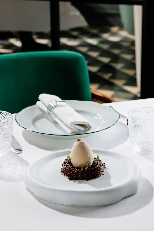 Dish, high key light. Food photography in Dubai by Artur Begel