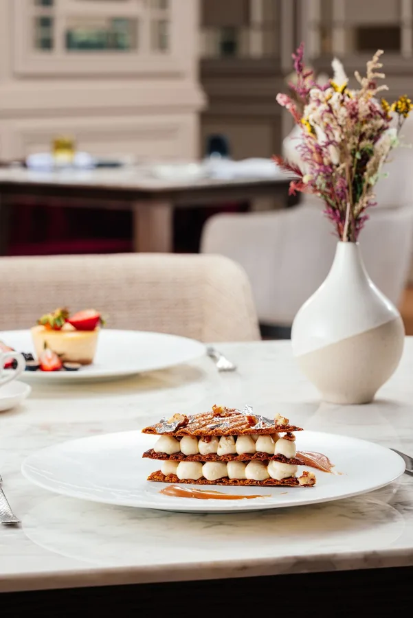Dish, high key light. Food photography in Dubai by Artur Begel