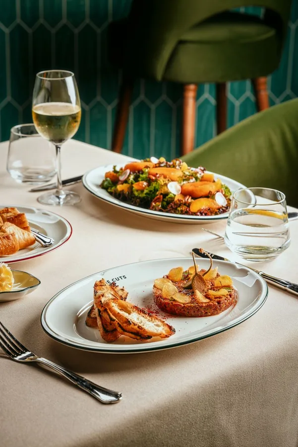 Dish, high key light. Food photography in Dubai by Artur Begel