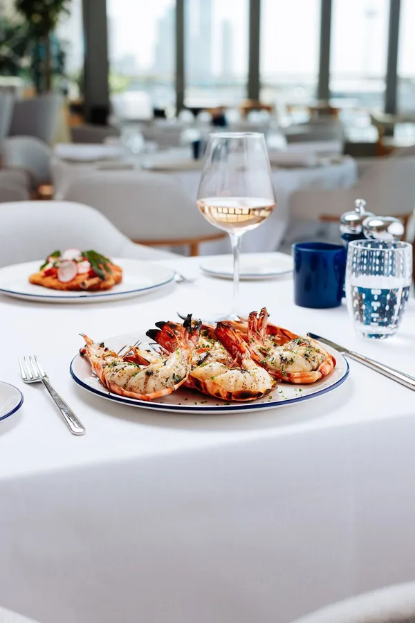 Dish, high key light. Food photography in Dubai by Artur Begel