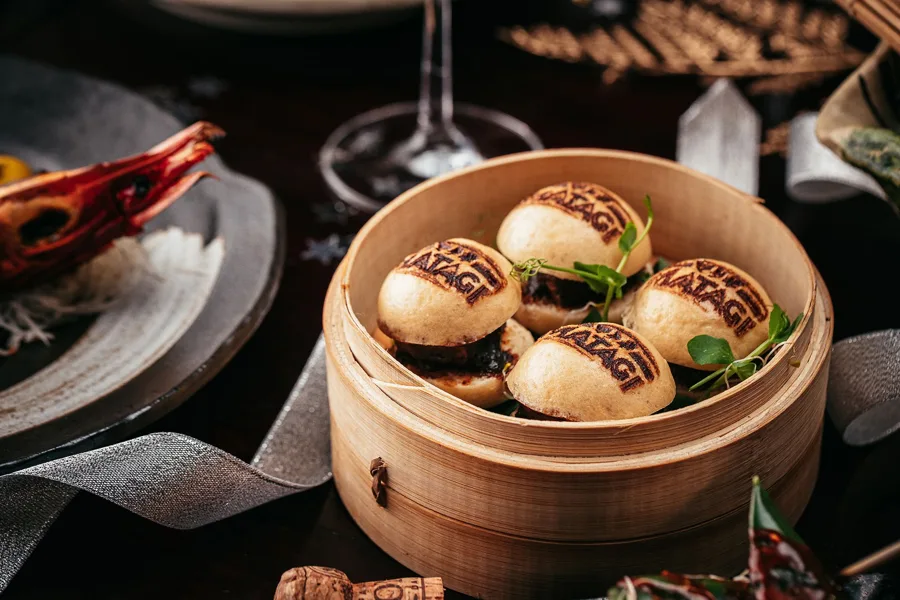 Dish, low key light. Food photography in Dubai by Artur Begel