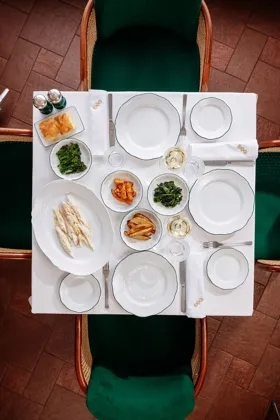 Dish, high key light. Food photography in Dubai by Artur Begel