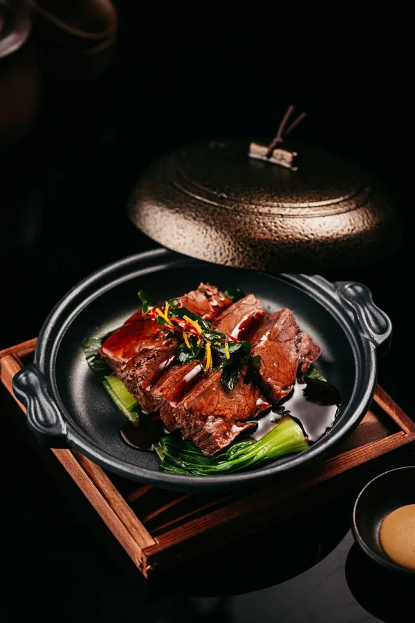 Dish, low key light. Food photography in Dubai by Artur Begel