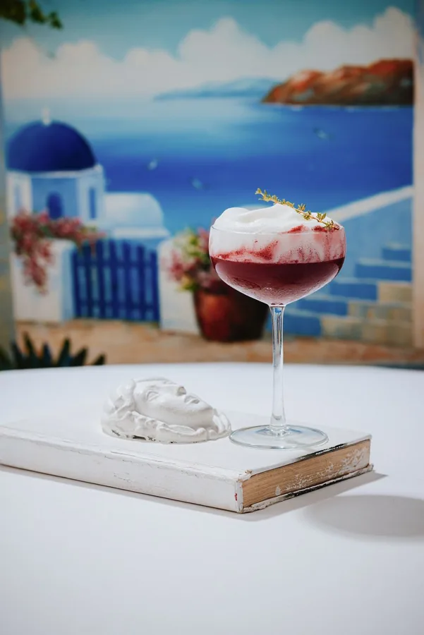 Drink, high key light. Food photography in Dubai by Artur Begel