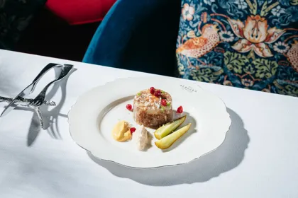 Dish, high key light. Food photography in Dubai by Artur Begel